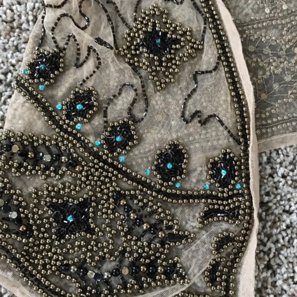 Beaded vest - Picture 4 of 5